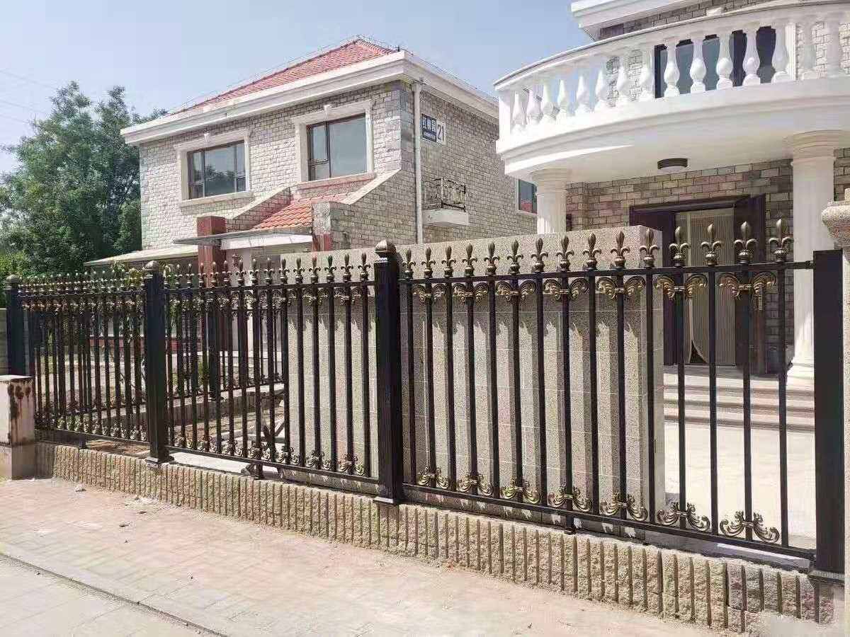 巍山别墅锌钢围墙
